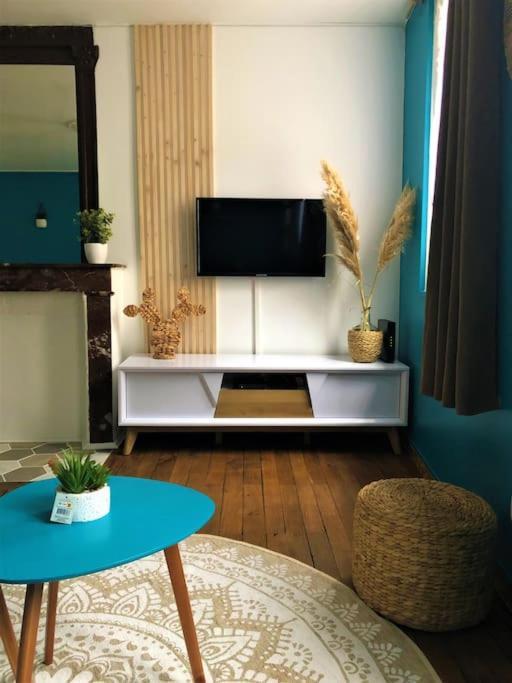 בורז'ה Appartement 2Pieces Centre Ville Historique מראה חיצוני תמונה