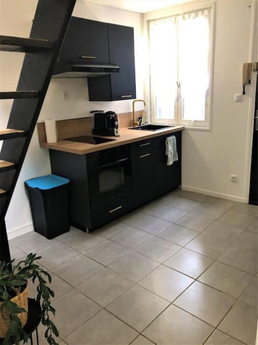 בורז'ה Appartement 2Pieces Centre Ville Historique מראה חיצוני תמונה