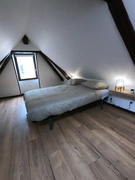 בורז'ה Appartement 2Pieces Centre Ville Historique מראה חיצוני תמונה